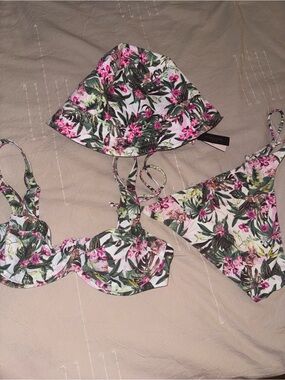 Victoria's Secret Pink Green White Floral Bucket Hat